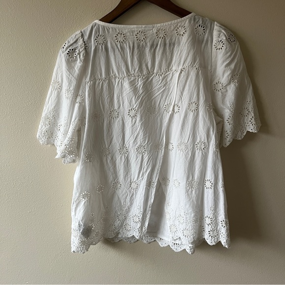 Gap Eyelet Scalloped Open Back Blouse - Size M - Picture 2 of 5
